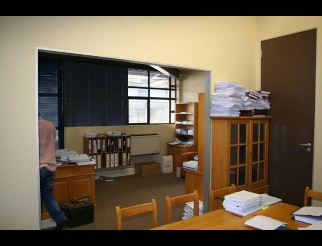 130M² OFFICE TO LET IN CAPE TOWN CITY CENTRE